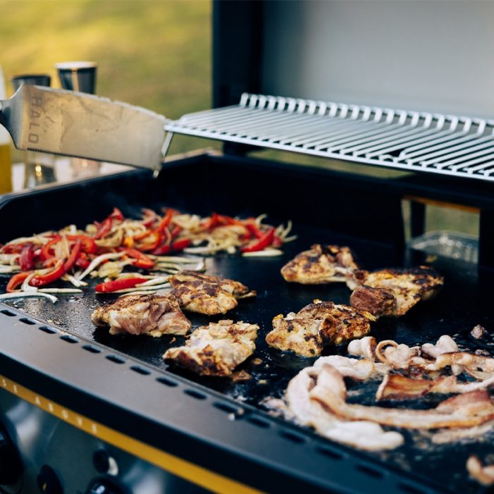 Flattop Cooking in the Backyard: Revolutionizing Outdoor Grilling